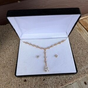 Gold Tone Y-Necklace & Stud Earring Set Teardrop Bridal Prom Jewelry Boxed CZ